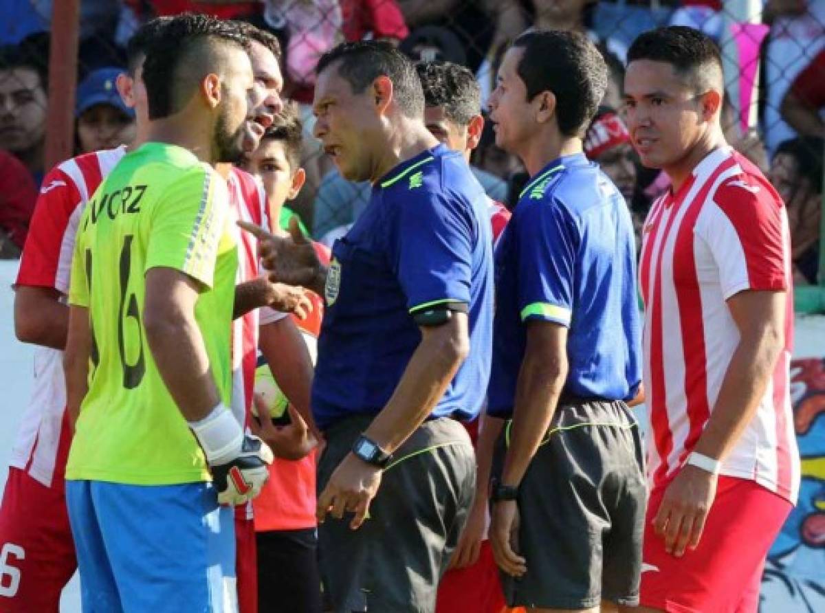 Subidos en los árboles, golpes a árbitros y la soledad del Yankel en la Copa Presidente