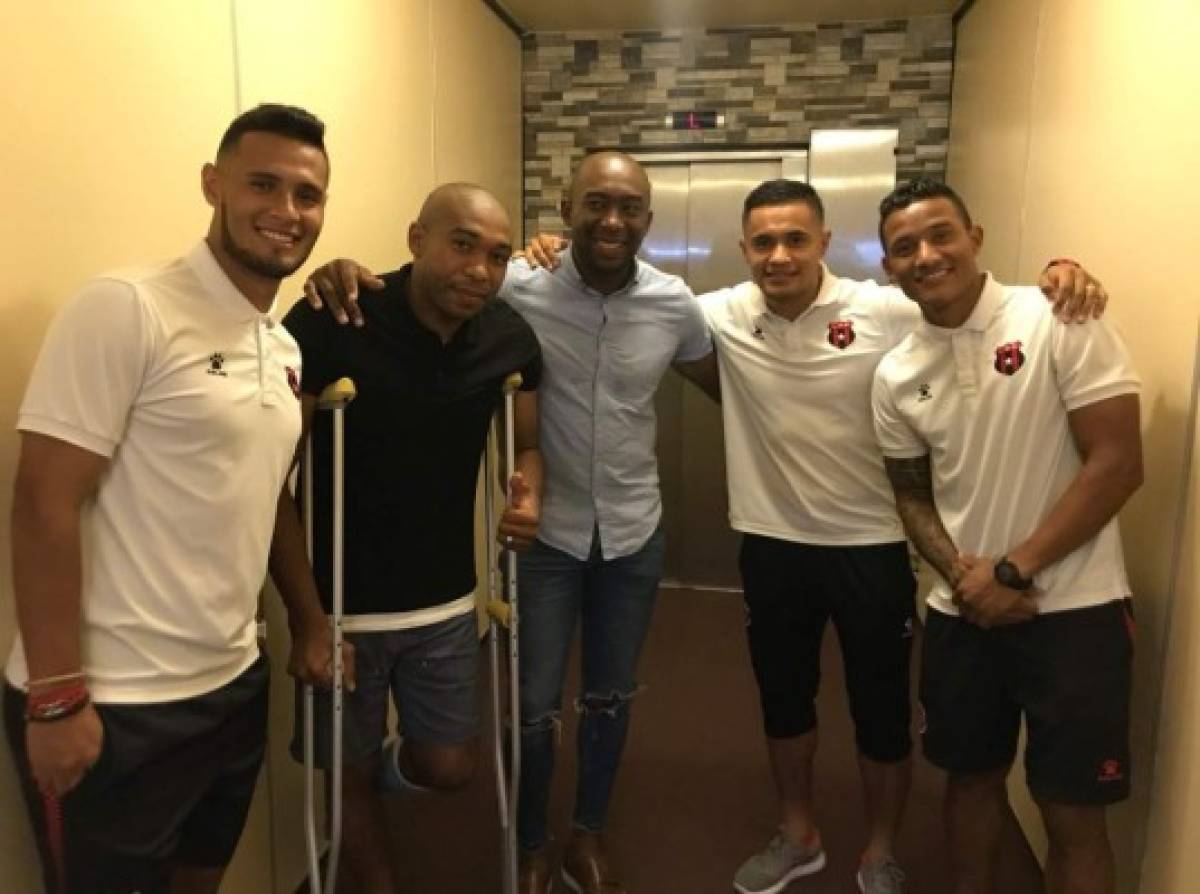 Jerry y un Wilson Palacios en muletas visitan a la Liga Deportiva Alajuelense