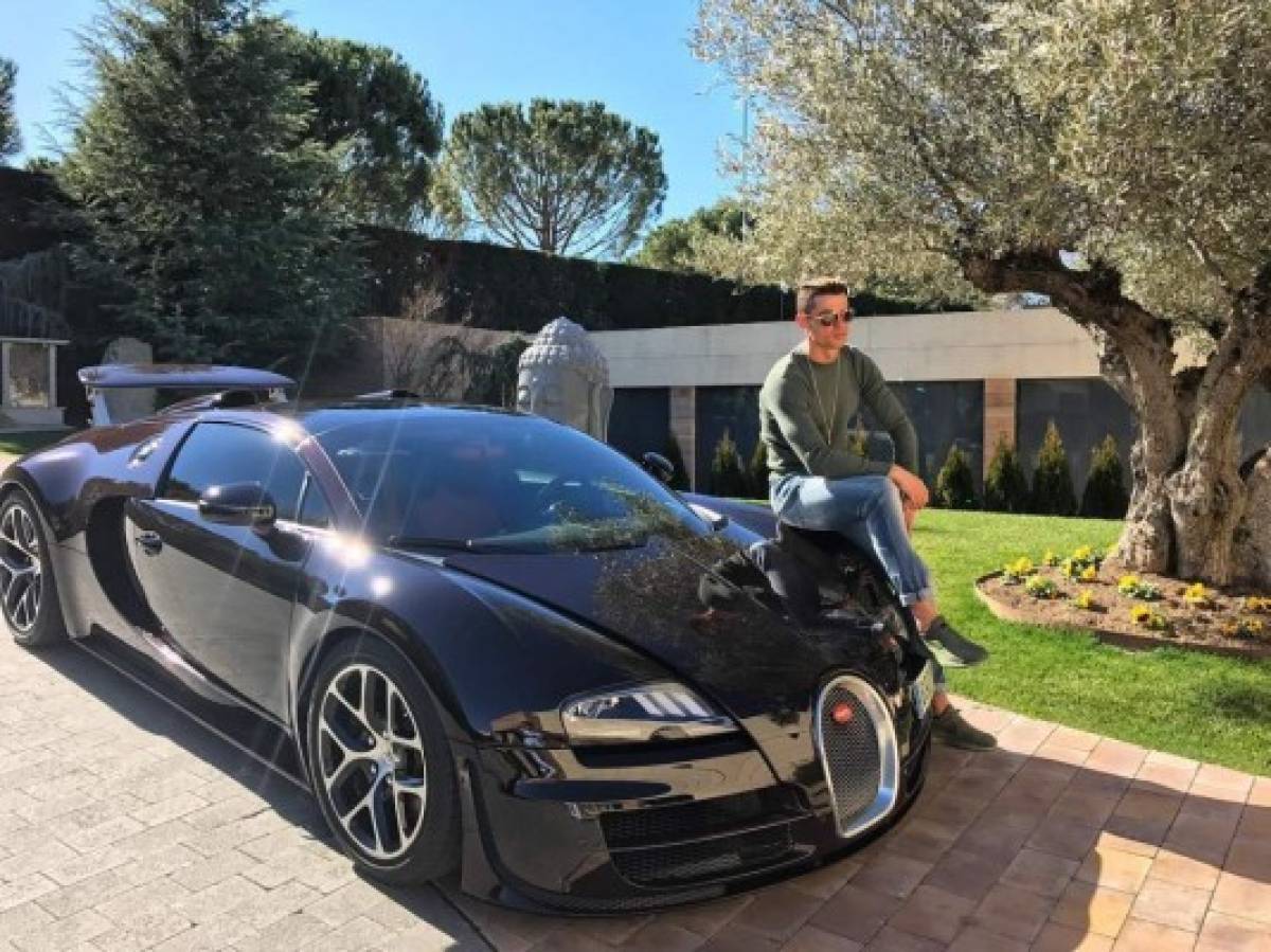 ¡Impresionante! La lujosa colección de autos que tiene Cristiano Ronaldo