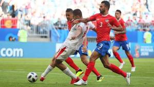 Costa Rica cayó en su primer juego ante Serbia. Y para clasificar debe puntuar ante Brasil.