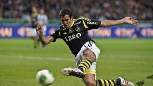 Celso Borges mantiene regularidad con el AIK pero su equipo ha perdido terreno en la lucha por el cetro en el fútbol de Suecia en la temporada 2014.