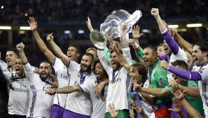 Keylor Navas celebró en grande con sus compañeros el título del Real Madrid. (Foto: EFE)