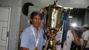 Carlos Restrepo, ex técnico del Olimpia, recuerda que la estrategia fue clave para ganarle una apretada final a Motagua en el Clausura 2010. Foto DIEZ