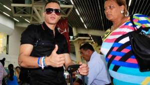 Arnold Peralta viene de jugar del Rangers de Escocia.