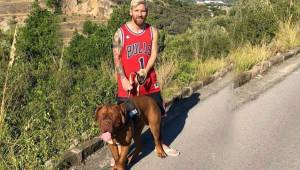 Lionel Messi con su perro 'Hulk', y el paseo del domingo.