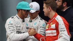 Lewis Hamilton y Sebastian Vettel liderarán el Gran Premio de Malasia. (AFP)