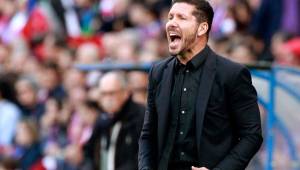 Simeone prefirió no entrar en polémicas y explicó que el balón fue lanzado al campo por un recogepelotas. Foto EFE