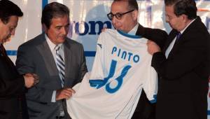 Jorge Luis Pinto le ha dado imagen a la selección de Honduras que se ha venido en picada.