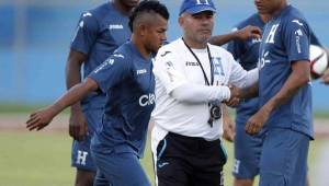 Amazo dejó de ser asistente de Jorge Luis Pinto en Honduras y este martes fue confirmado como técnico del Fortaleza de la Primera División de Colombia. Foto DIEZ