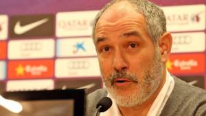 El director deportivo del equipo azulgrana anuncia que el defensa belga sufre una nueva lesión y no viaja a Chipre para el partido de Champions ante el Apoel.