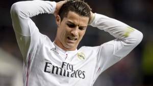 Cristiano Ronaldo anotó pero salió frustrado tras la derrota ante Schalke.