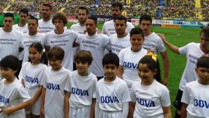 Los jugadores le mandaron su apoyo moral a Juan Carlos García. (Foto: Twitter Oficial de Tenerife)