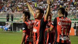 Roger Rojas se estrenó con gol en México y anotó el segunto tanto del Necaxa en el triunfo 2-1 ante Zacatepec. Foto tomada de elclarinete.com.mx