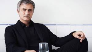 Mourinho es uno de los canditatos para dirigir al Manchester United. Foto cortesía mrporter.com