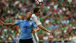El incidente se dio ayer durante el juego entre México y Uruguay.