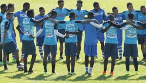 La Selección Nacional de Honduras se entrena en San Pedro Sula pensando en el duelo frente a los canadienses el viernes. Foto Neptalí Romero