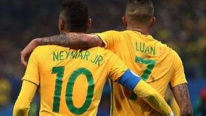 Con esta imagen acompañó Neymar su mensaje en redes sociales.