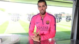 Busquets renovó contrato con el Barcelona.