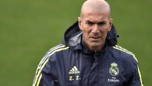 'Seguramente, si se queda con nosotros, sabe lo que va a tener aquí y los jugadores que hay', dijo Zidane.