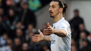 Zlatan Ibrahimovic podría recibir una sanción ejemplar en la Liga de Francia. (AFP)