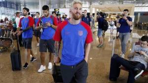 Messi viajó con la delegación del Barcelona a Inglaterra.