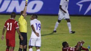 El 11 de septiembre de 2013, Geiger perjudicó a Honduras en aquel empate 2-2 contra Panamá.