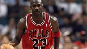 Jordan Ganó seis anillos con Chicago Bulls, promediando 30 puntos por partido en toda su carrera, el mayor promedio en la historia de la liga.