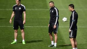 Bale, Benzema y Cristiano Ronaldo están listos para enfrentar al Atlético de Madrid. (AFP)