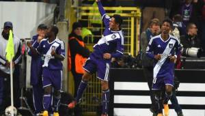 Así celebró en casa Andy su gol al Arsenal, pero no pudo aguantar el marcador a su favor. Foto AFP