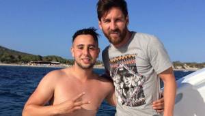Suli, el joven ceutí de 24 años que nadó 20 minutos por una foto con Messi en su yate.