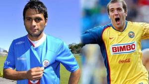 Maximiliano Biancucchi y Federico Higuaín con las camisetas del Cruz Azul y América.