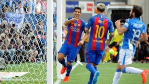 El festejo de Luis Suárez con su amigo Messi en la goleada ante el Leganés. Foto AFP.