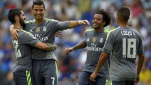 El festejo a brazos abiertos de Cristiano Ronaldo junto a sus compañeros.