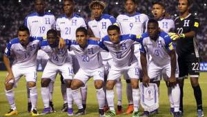 Honduras solo podría clasificar como Segunda del Grupo A, si lo consigue abriría en casa ante el Segundo del B que en este momento lo ocupa Panamá. Foto DIEZ