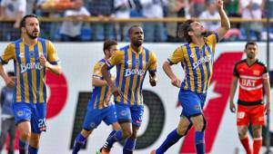 Leandro Carrijo celebrando el primer gol del Atlético San Luis ante Correcaminos. (FOTO: Cortesía)