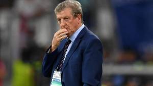 'Estábamos muy cerca de una victoria merecida y al final es muy difícil aceptarlo', dijo Hodgson.