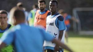 Darixon Vuelto durante un entrenamiento con el Tenerife de España. Foto tomada de laopinion.es