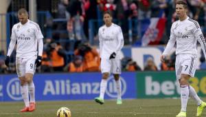 Real Madrid perdió 0-4 ante el Atlético de Madrid en el estadio Vicente Calderón.