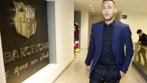 'Lo hable con la familia y decimos que lo mejor para mí era quedarme aquí', dijo Neymar.