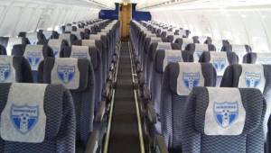Imagen del interior del avión que trasladará a los seleccionados nacionales rumbo a México.