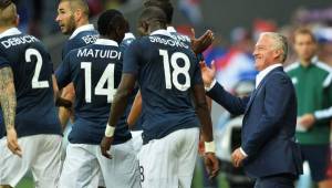 Didier Deschamps renovó con Francia hasta el Mundial de 2018, organizado por Rusia.