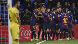 El Barcelona se puso a ganar 2-0 en el primer tiempo, fue remontado con cuatro goles del Villarreal, pero Messi y Suárez lo empataron.