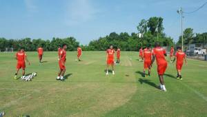 Olimpia madrugó a entrenar en New Orleans. (Fotos: Cortesía de Todo Sport)