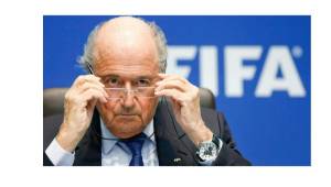 Blatter renunció a su cargo una semana después de haber sido reelegido como presidente de la FIFA.