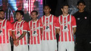 Necaxa presentó la piel que defenderá en su regreso a Primera División de México tras cinco años de ausencia. Foto @ClubNecaxa