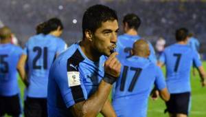 Luis Suárez fue pieza clave en juego que Uruguay goleó a Paraguay.