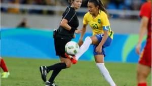Marta no anotó en su debut en Río 2016, pero fue un dolor de cabeza para China.