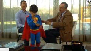 El pequeño Cristiano Jr. en el momento que andaba vestido como su súper héroe favorito.