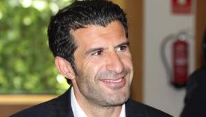 Luis Figo se retiró del fútbol en el 2009 con el Inter de Milan.