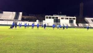 Jorge Luis Pinto realizó un ligero entreno en el estadio Hilario Sánchez de San Juan pensando en Argentina.